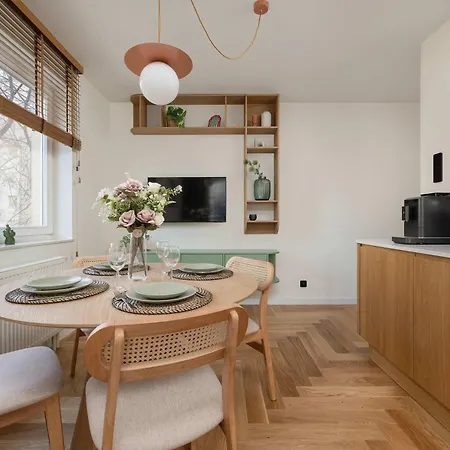 Modern And Unique In The Centre Of By Renters 브로츠와프