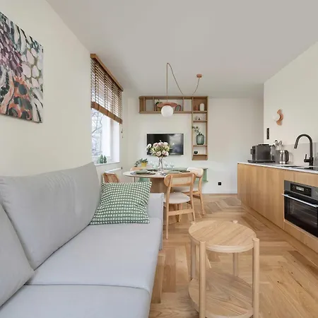 Apartman Modern And Unique In The Centre Of By Renters *